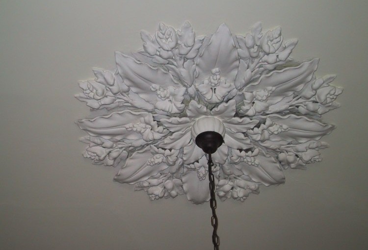 Victoria Plaster Ceiling Rose Decorative Mouldings - How Do You Put Up A Plaster Ceiling Rose